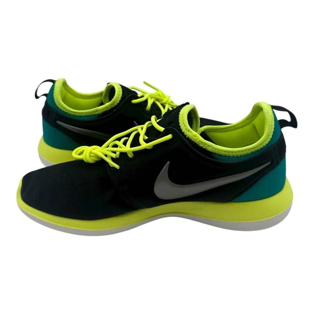 Nike Roshe Two GS Running Shoes YOUTH Kids Sz 5 Y Black/Volt Sneakers 844653-003